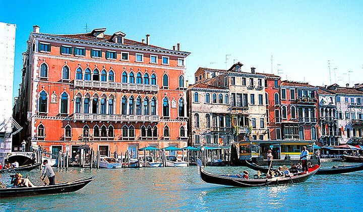 Gondoles sur le Grand Canal - Venise - Italie