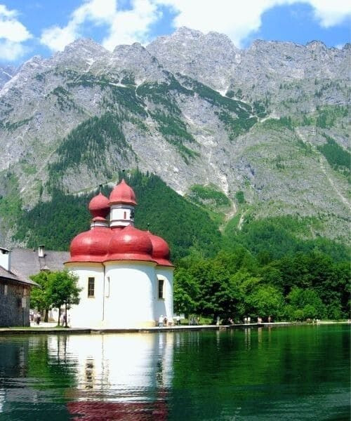 Église Saint-Barthélemy au bord du Königssee - Bavière - Allemagne © Raymond Chabanier